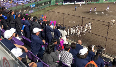 履正社高校の応援でにぎわうスタンド